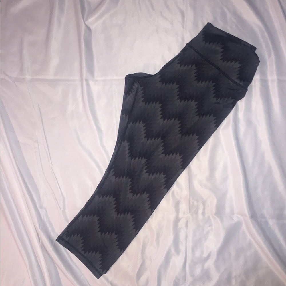 Kyodan gray Capri leggings large